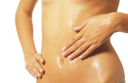 Dermatologia:saiba mais sobre a pele A pele é o órgão que envolve o nosso corpo determinando seu limite com o meio externo. Corresponde a 16% do peso corporal e exercevárias funções, como: regulação térmica, defesa...
