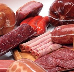 Alimentação: comer muita carne processada pode causar câncer de bexiga Vida Saudável Os conservantes desempenham papel fundamental no risco de câncer na bexiga. Comer muita carne vermelha processada, como salsicha, salame e pepperoni, pode aumentar o risco de a pessoa...